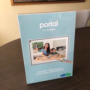 Facebook - Portal Video Calling 10" w/Alexa -White